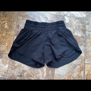 lulu lemon tracker shorts 4”